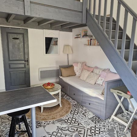 Le Cabanon De Lea Apartment Tavel Exterior photo